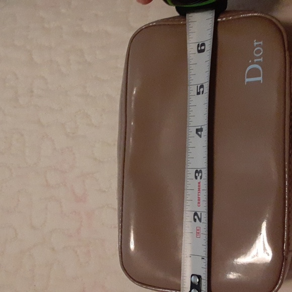 Brand new! Dior - Beauty, BAGS ONLY, NO MAKEUP INCLUDED - Picture 5 of 7